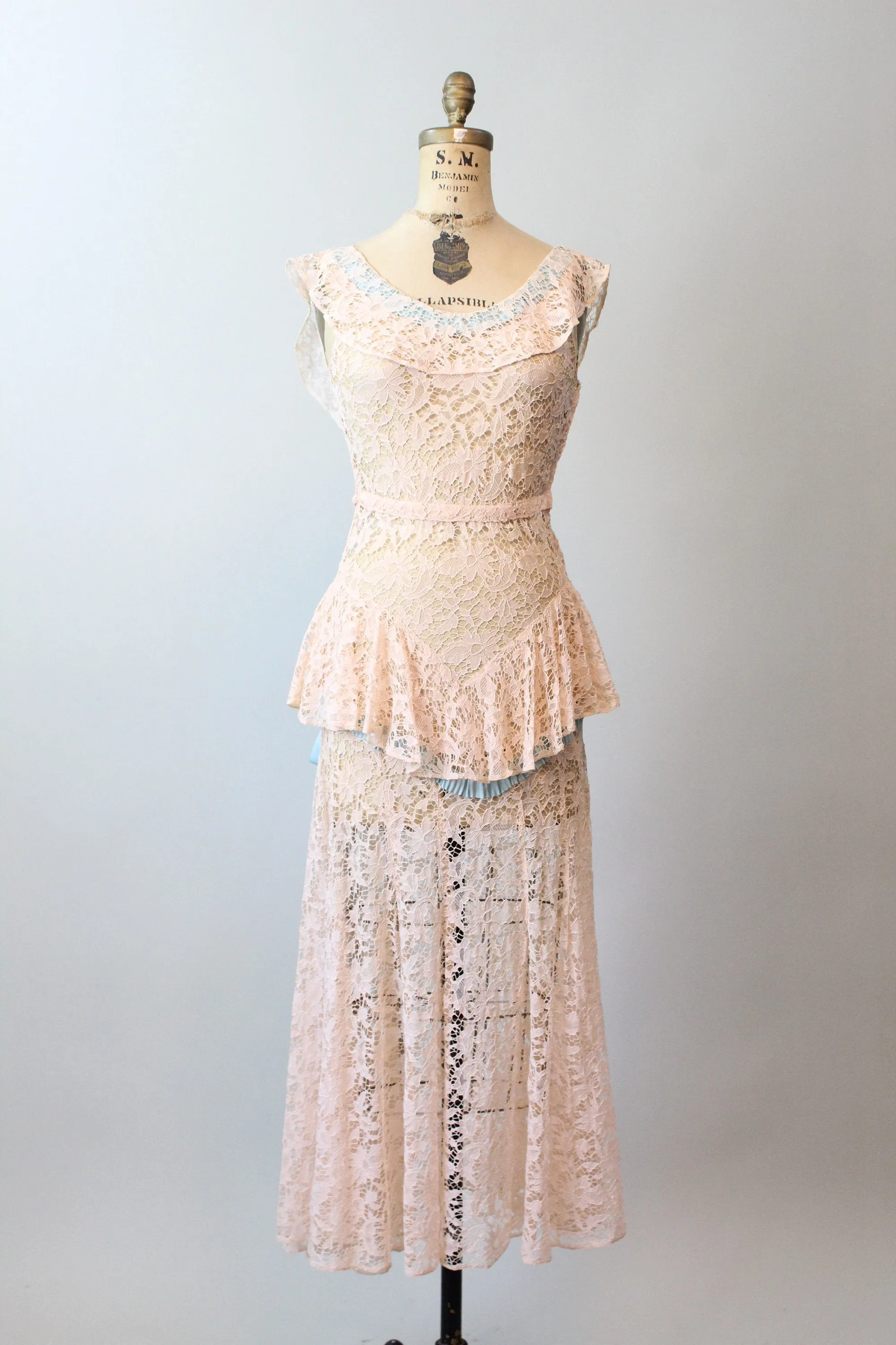 1930s PEACH LACE blue ribbon gown WEDDING dress xs | new spring