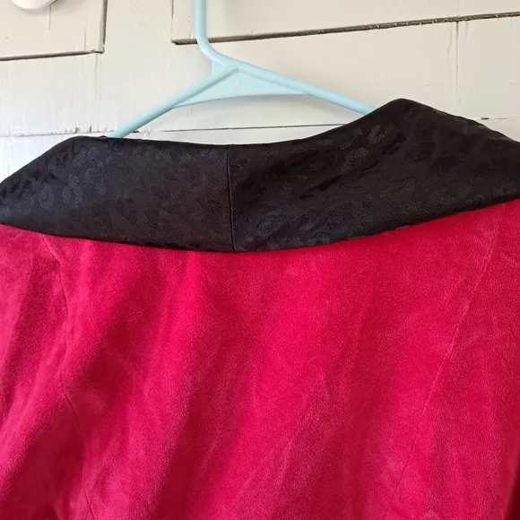 Betsey Johnson Pink Velour Robe with Black Satin Ruffle Collar SZ M