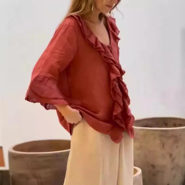 Chic Cherry™ Ruffled Blouse - Effortless Style for Every Occasion!