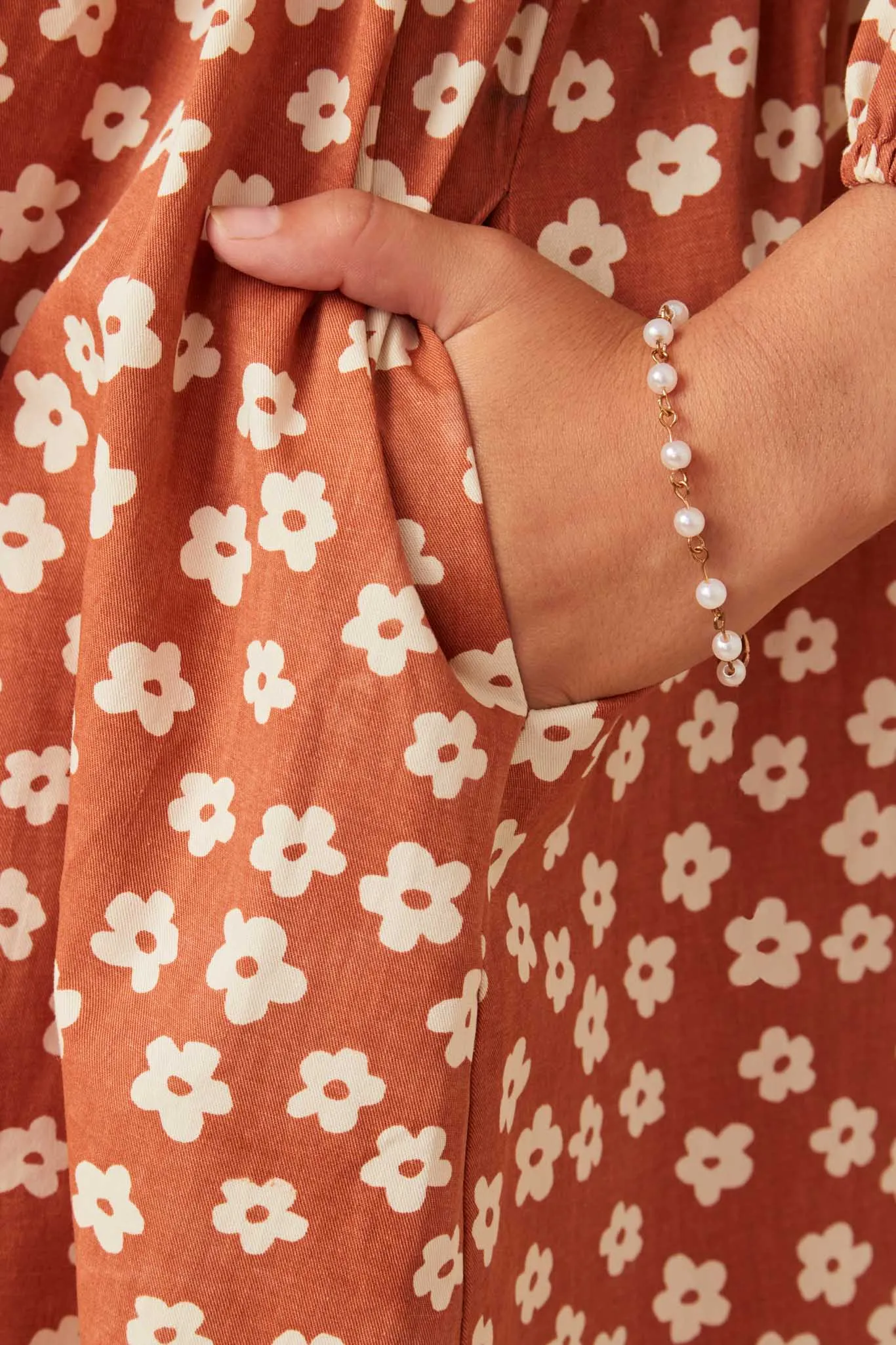 Ditsy Floral V Neck Long Sleeve Dress