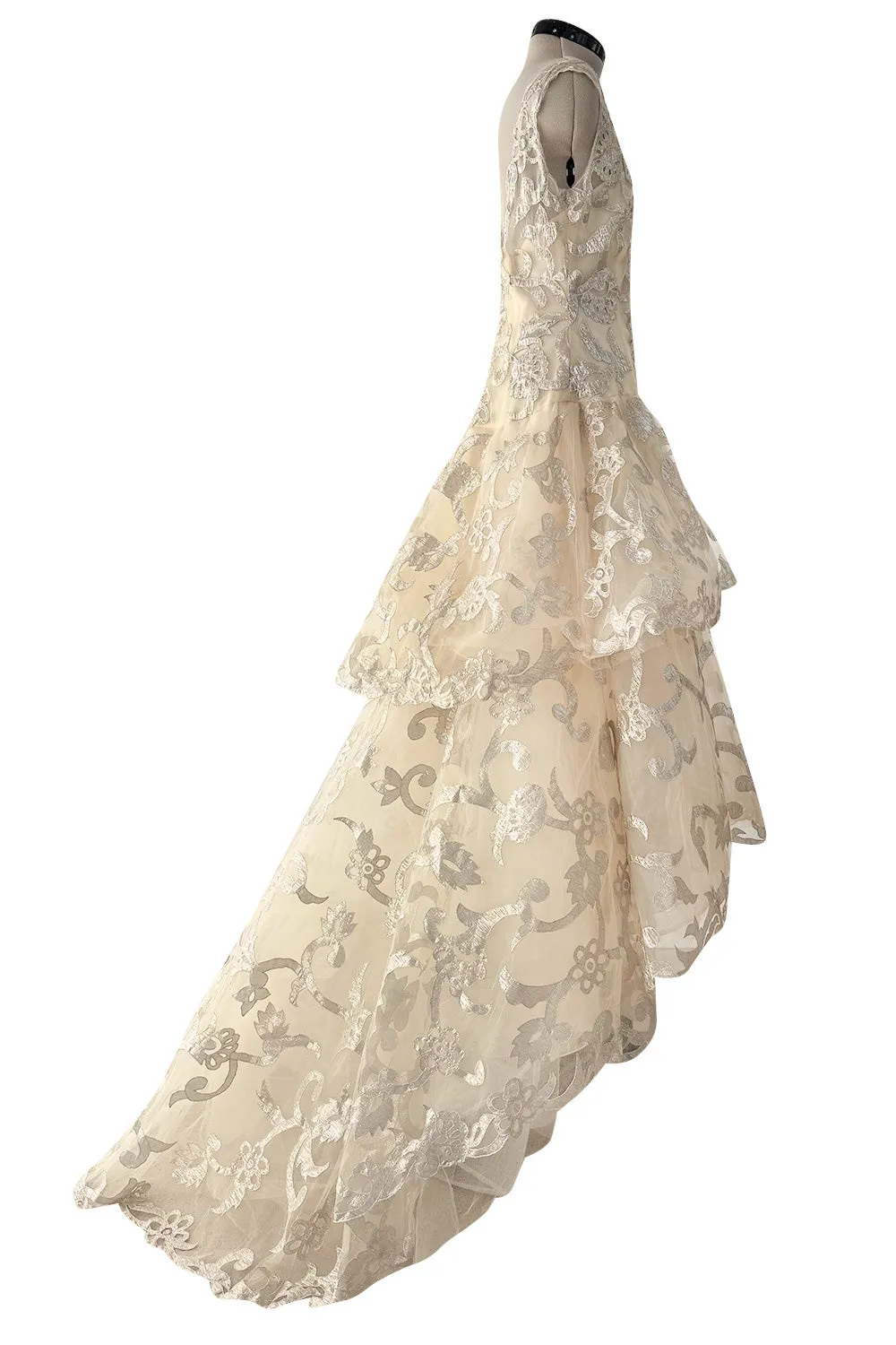 Dreamy Pre-Fall 2015 Oscar de la Renta Look 36 Metallic Gold Applique & Ivory Net Dress
