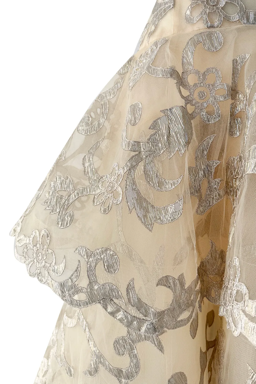 Dreamy Pre-Fall 2015 Oscar de la Renta Look 36 Metallic Gold Applique & Ivory Net Dress