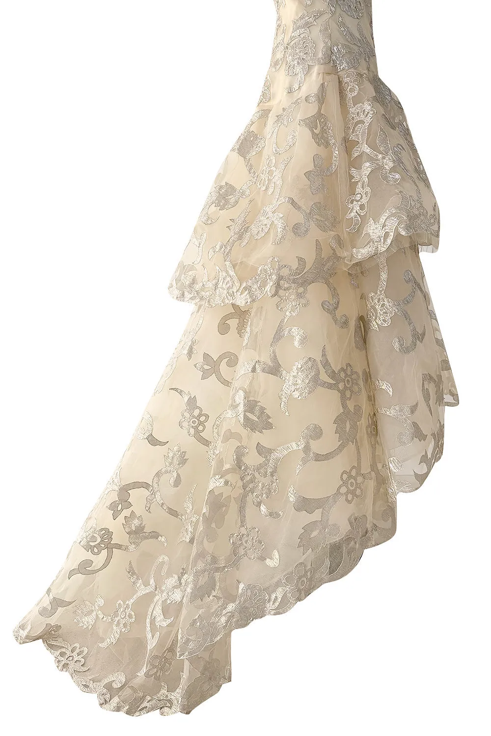 Dreamy Pre-Fall 2015 Oscar de la Renta Look 36 Metallic Gold Applique & Ivory Net Dress