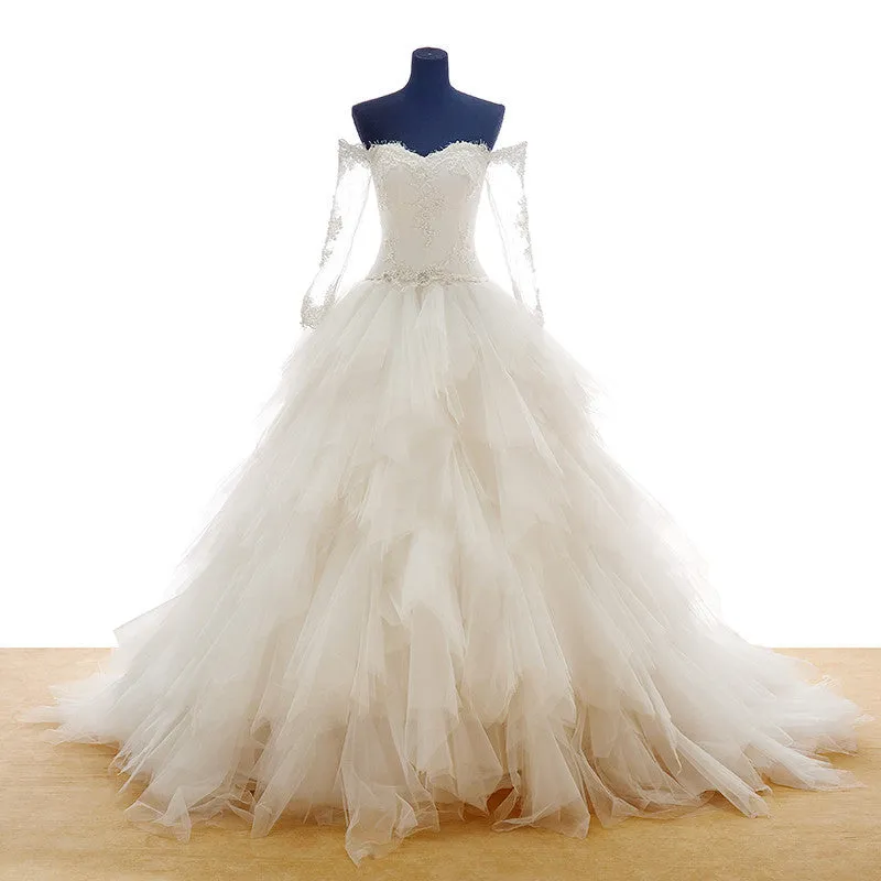 Elegant Tulle Layered Skirts Wedding Dresses Ball Gown Full Sleeve Lace Appliques Bridal Gown