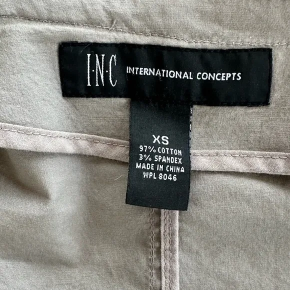 INC international Concepts Women’s Fitted lightweight jacket Size XS tan color
