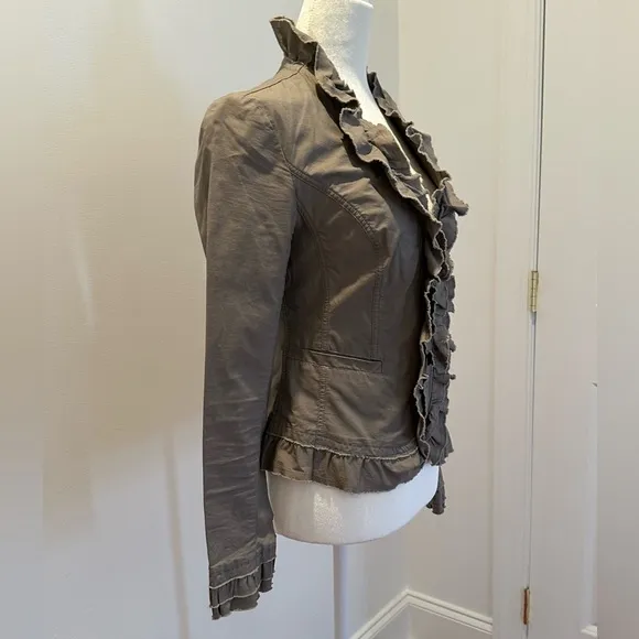 INC international Concepts Women’s Fitted lightweight jacket Size XS tan color