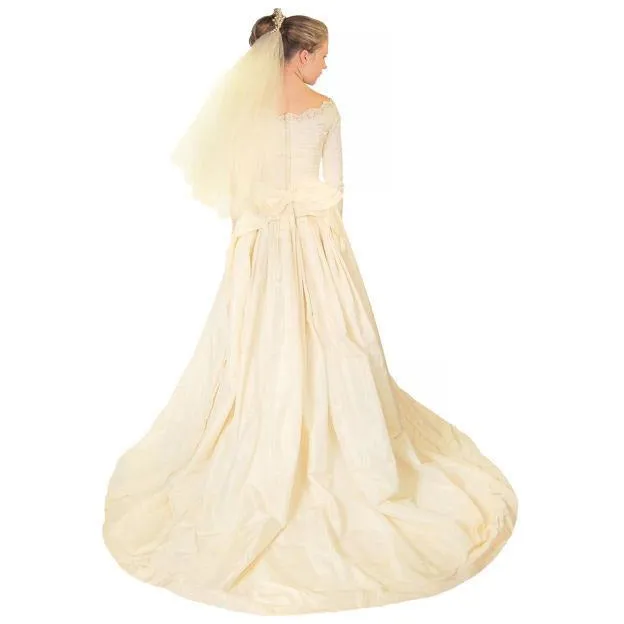 Vintage Ivory Silk Wedding Gown & Wax Look Headpiece- Veil 1949 Small
