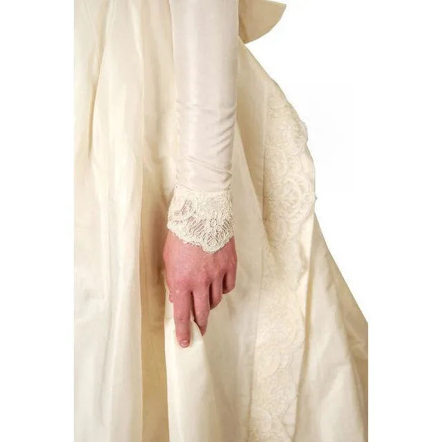 Vintage Ivory Silk Wedding Gown & Wax Look Headpiece- Veil 1949 Small
